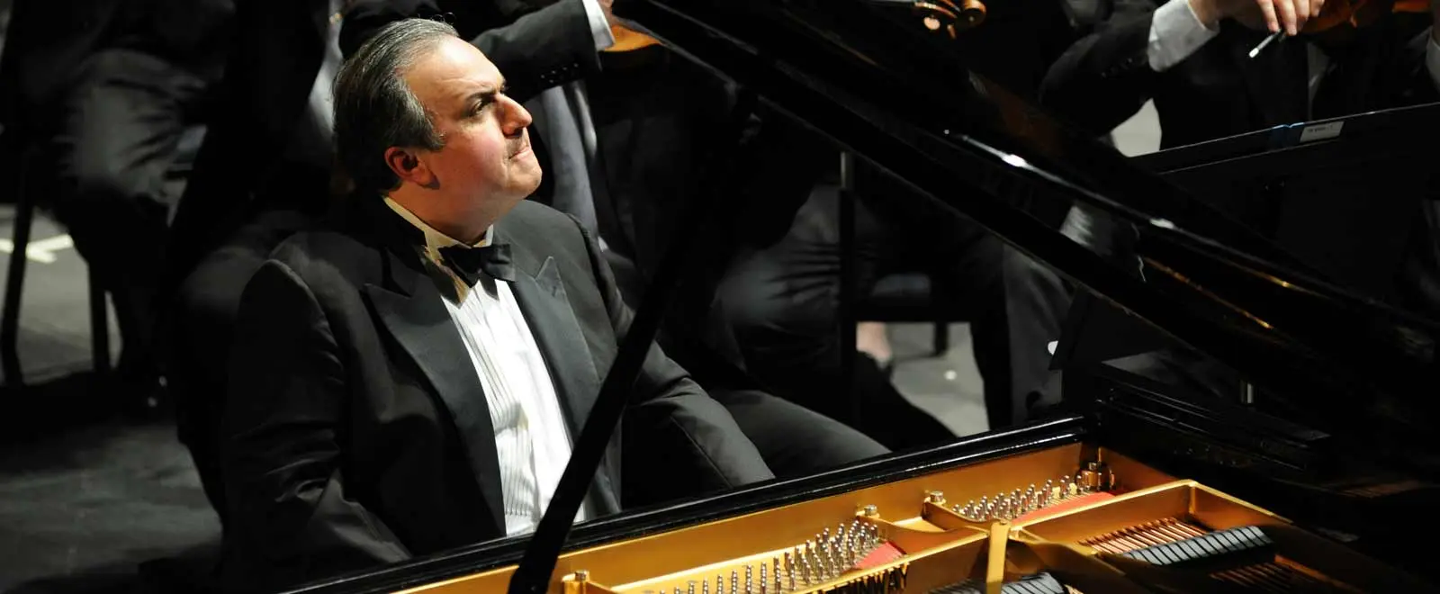 Full Stack Web Development Solutions 2 Internationally recognized as one of today’s most acclaimed and admired pianists, Yefim Bronfman stands among a handful of artists regularly sought by festivals, orchestras, conductors and recital series.
